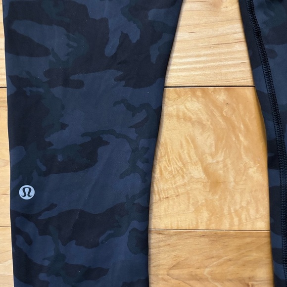 Lululemon Fast and Free Crop II 19" Womens Size 6 Incognito Camo Multi Grey Blue - Picture 6 of 7